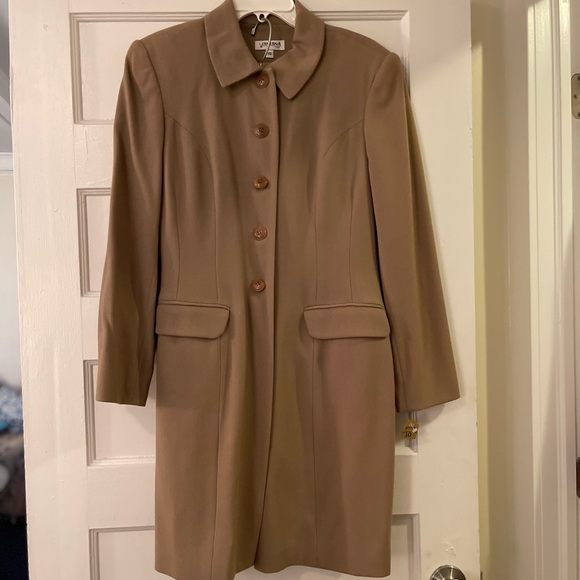 Vantana Skirt Suit - Picture 2 of 5